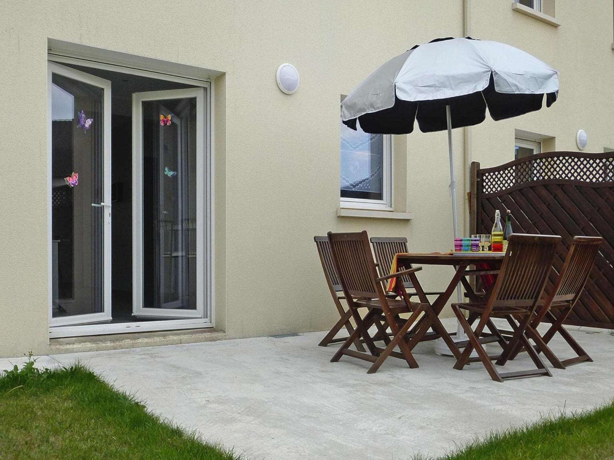 Modern Semi Detached House With Terrace Saint Quay Portrieux Villa Eksteriør billede